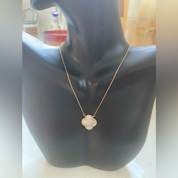 New CLOVER Necklace 18K Gold Plated Sterling Silver - Picture 3 of 9